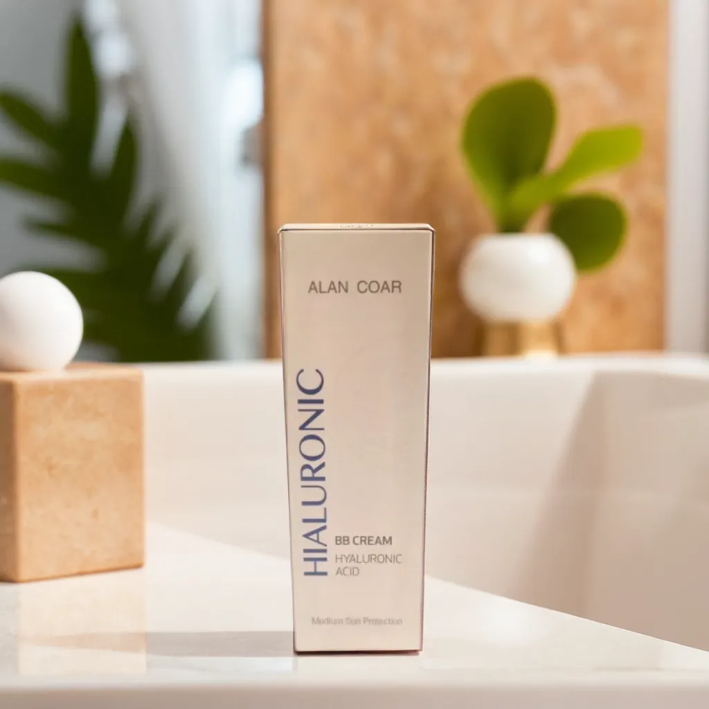 Ialuronico. BB Cream SPF20 - ALAN COAR thumbnail